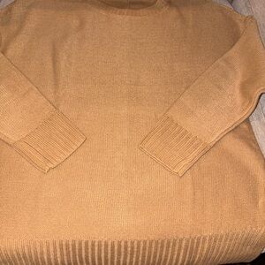Women's Classic Tan Tunic length Crew Neck Sweater S